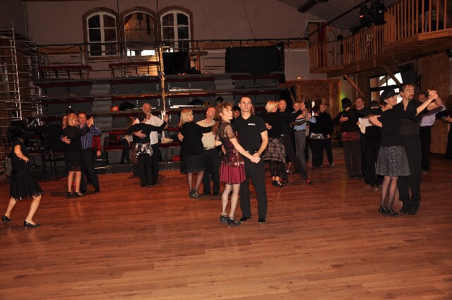 min 2009 11 29 station danse 083